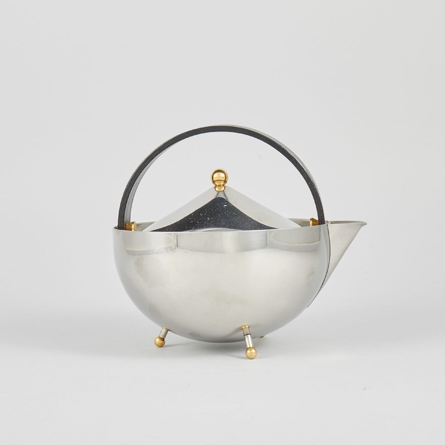 Tekanna, Bodum, design: Carsten Jörgensen, diameter: 18 cm, höjd: 18 längd: 22 cm